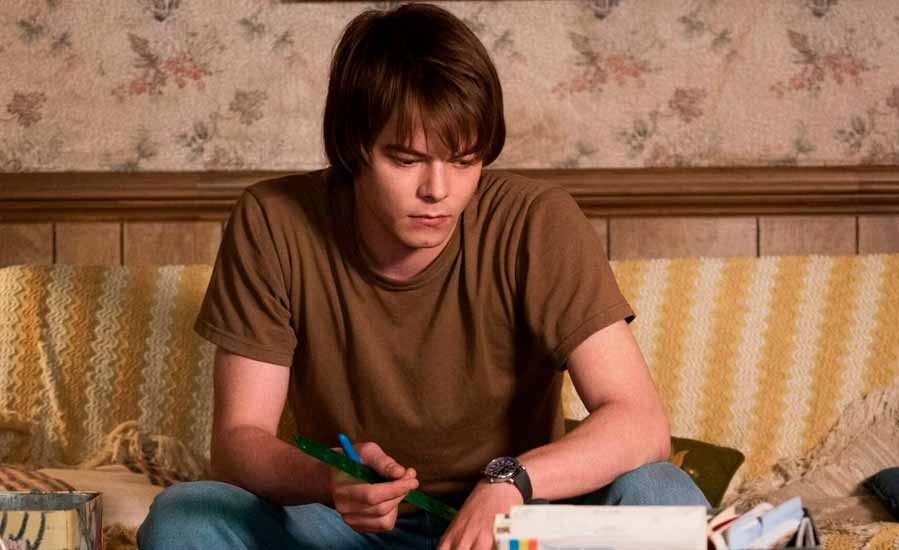 Чарли Хитон о новой линии Джонатана в 5 сезоне Очень странных делах