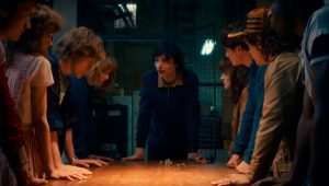 Братья Даффер и актёры Очень странных дел отмечают Хэллоуин