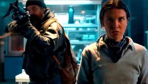 Браун и Харбор на премьере Очень странных дел после жалобы о буллинге