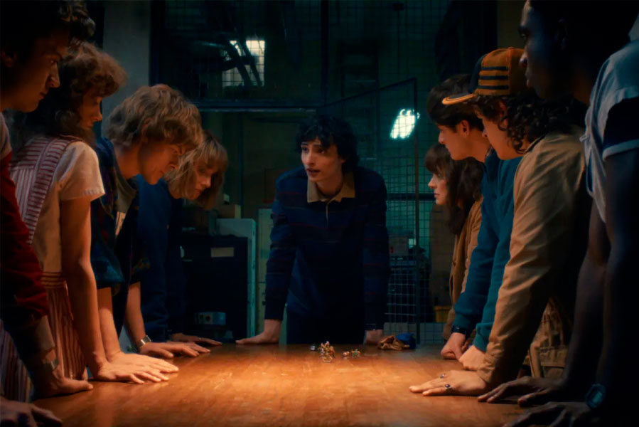 Братья Даффер и актёры Очень странных дел отмечают Хэллоуин 1 Братья Даффер и актёры Очень странных дел отмечают Хэллоуин