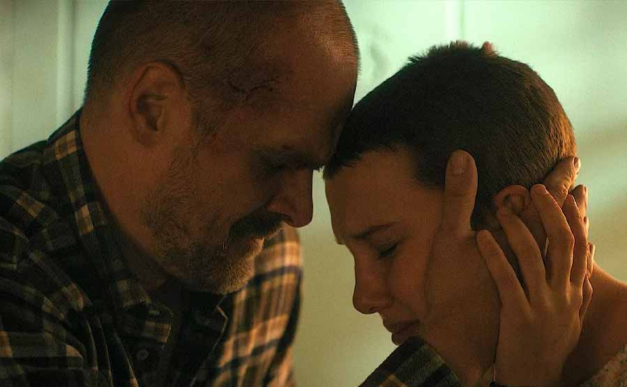 Браун и Харбор на премьере Очень странных дел после жалобы о буллинге 2 Браун и Харбор на премьере Очень странных дел после жалобы о буллинге