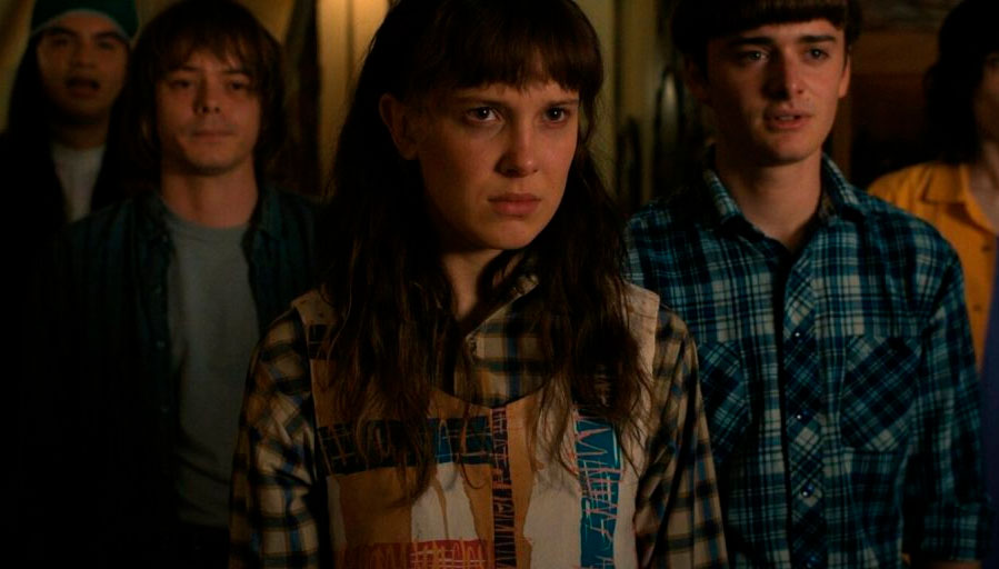 Братья Даффер и актёры Очень странных дел отмечают Хэллоуин 2 Братья Даффер и актёры Очень странных дел отмечают Хэллоуин