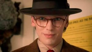 Бауэр дебютировал как Генри Крил в приквеле Очень странных дел